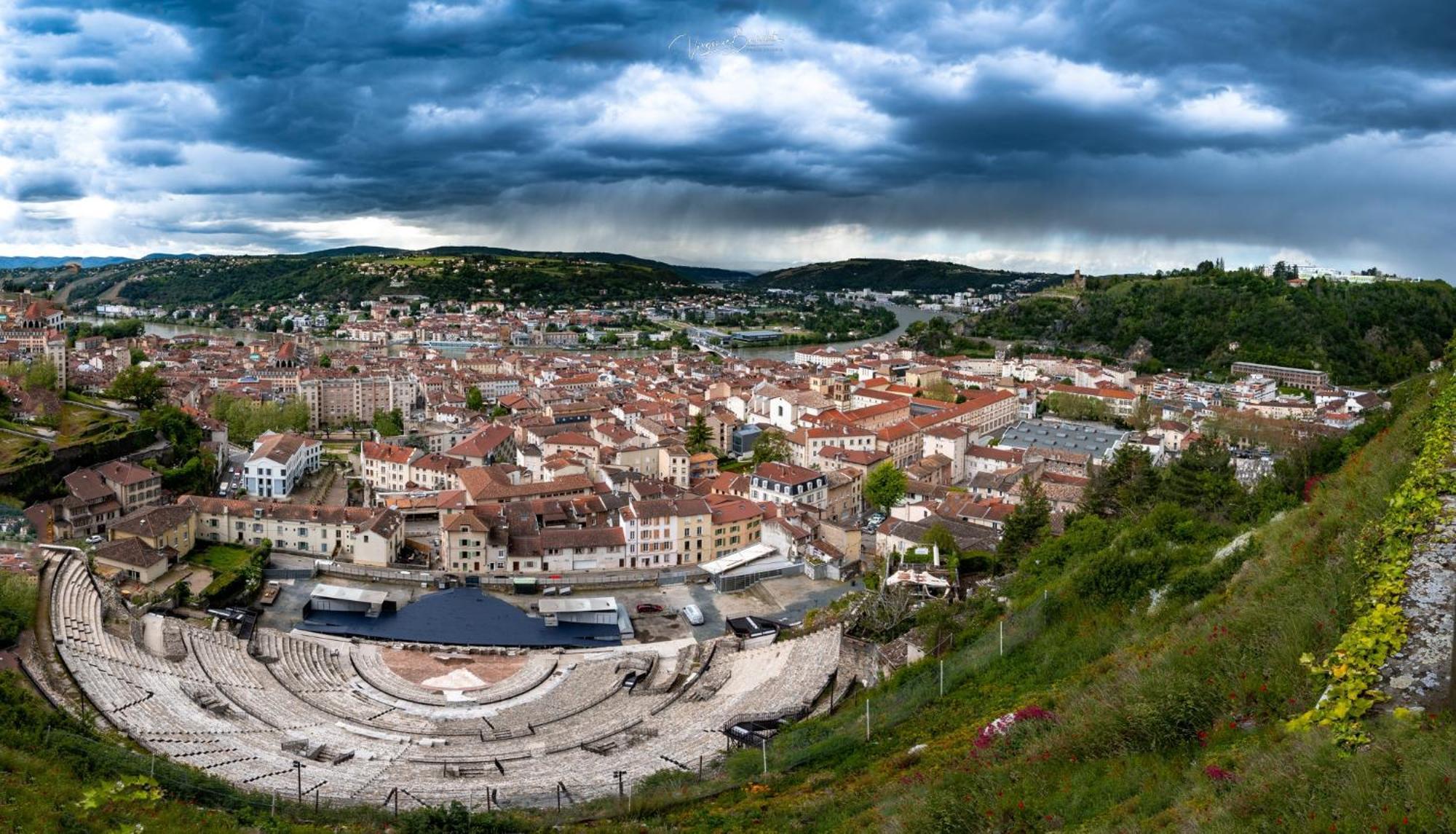 Apartament Cosylocation - Vue Theatre Antique/Jardin De Cybele Vienne  Zewnętrze zdjęcie